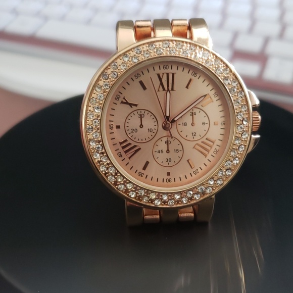 Watch - Picture 3 of 4